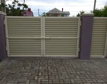 Распашные ворота с автоматикой в Изобильном под ключ