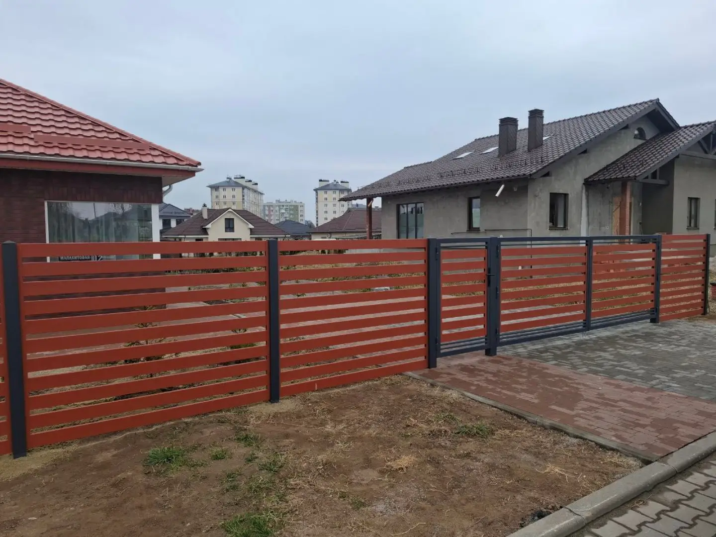 Забор-ранчо из металлопланкена 18м RAL8004 Терракотовый в Изобильном